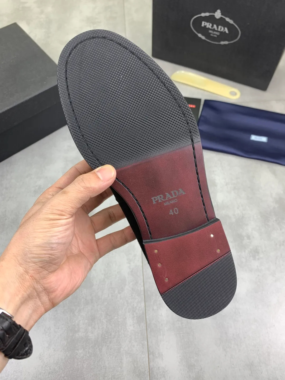 Men's men's shoes P560 new style 💰 💎💎💎 water-dyed cow lining original order quality PRADA —🆘.Prada original order purchasing, high-end business leather shoes, fabric: imported from Italy calfskin ➕ water-dyed cow lining / cowhide lining ➕ special original outsole, fine workmanship, real thing ^_^ Photographed 🎬size: 38-45